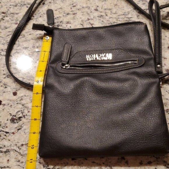 Kenneth Cole Reaction crossbody bag - Picture 9 of 12